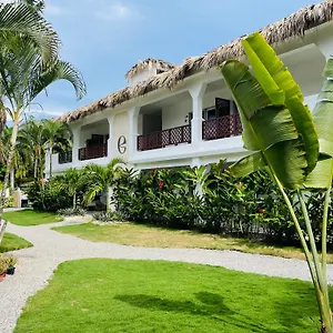 Empyrean Tropical Wellness Portillo Couette-café Las Terrenas